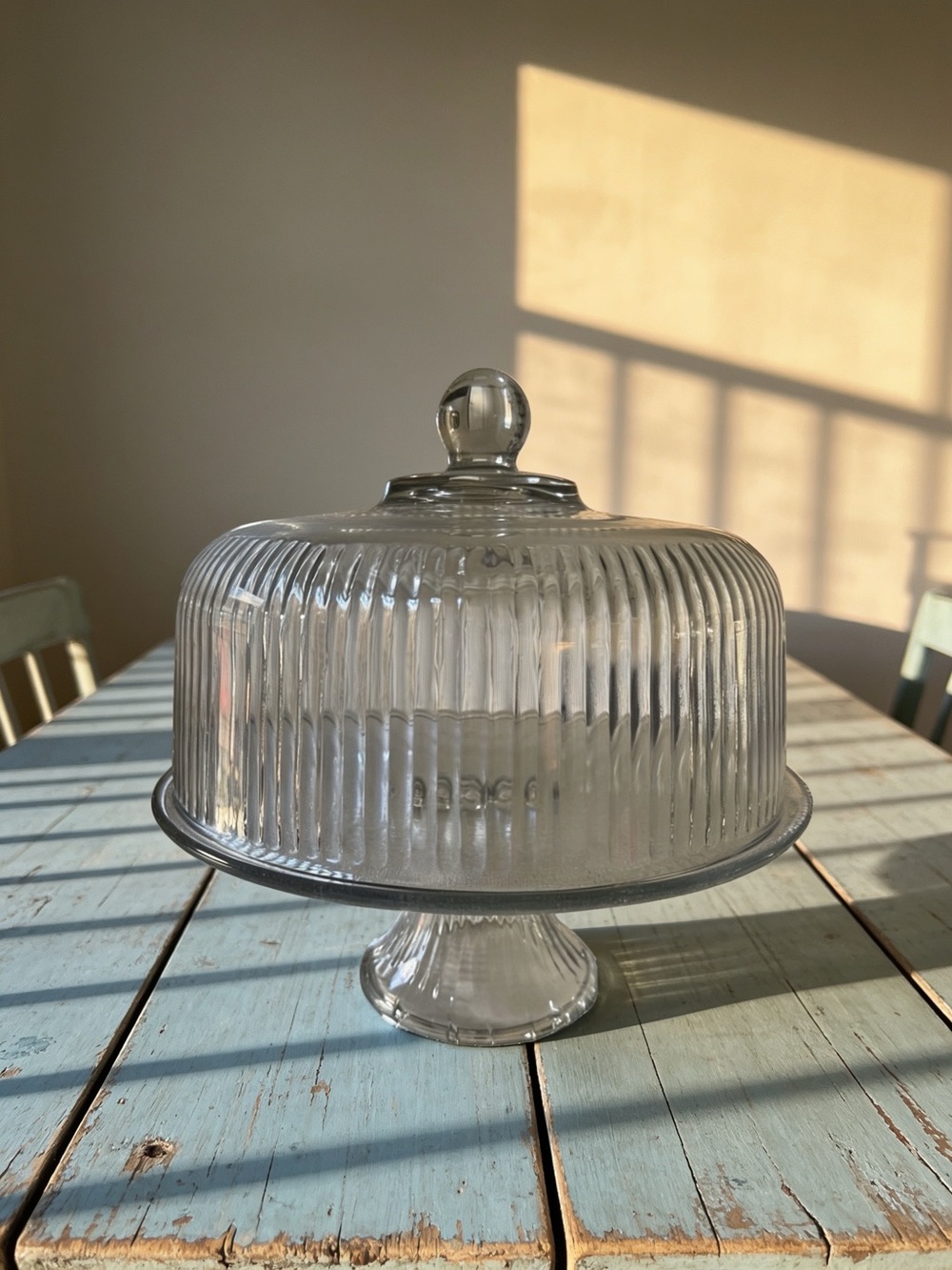 Clear Ribbed Glass Cake Stand with Dome Lid